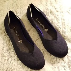 Rothy's navy round toe flats